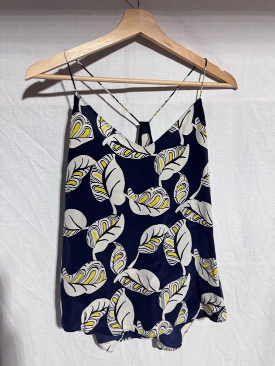 J. Crew Tops - J. Crew Leaf print Silk cami style top Size 6